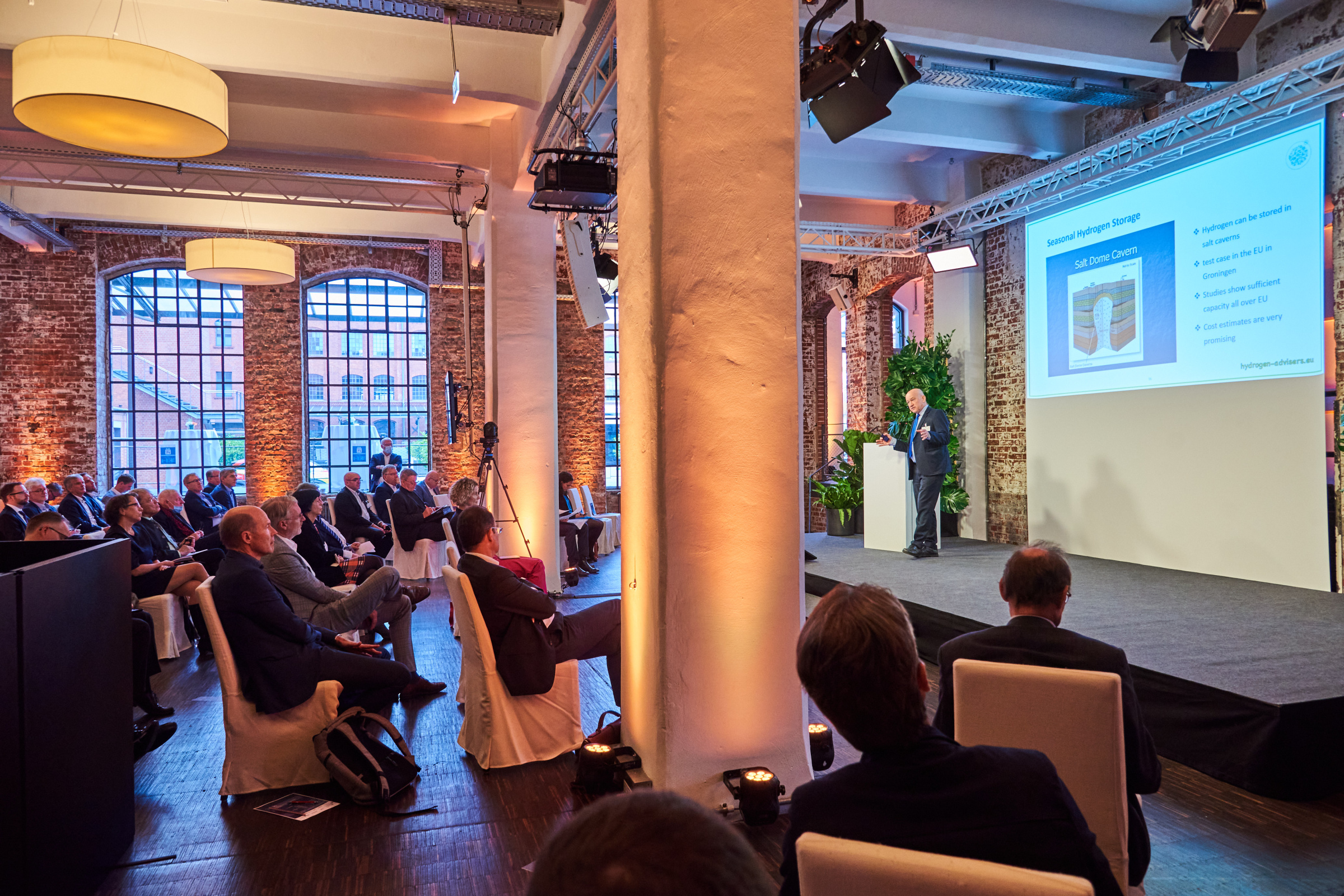 Gesamtansicht Veranstaltung Brennstoffzellenforum