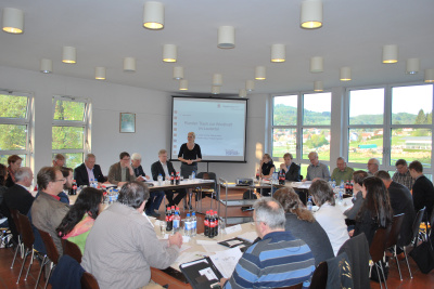 Blick in eine "Runder-Tisch-Veranstaltung" des Bürgerforums in Lautertal