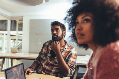 Mitarbeitende eines Start-ups (Symbolfoto)