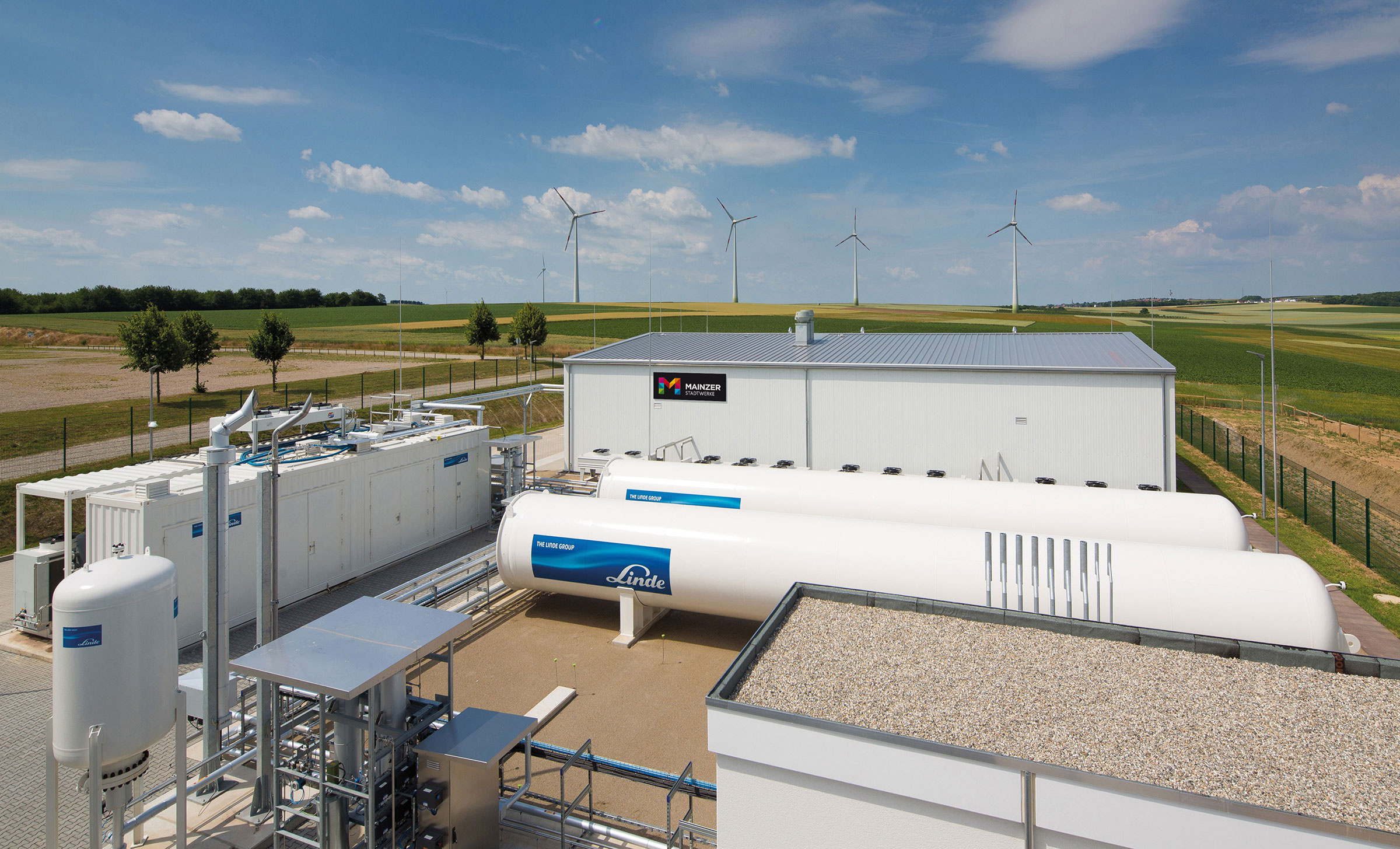 Energiepark der Stadt Mainz mit Wasserstofftanks